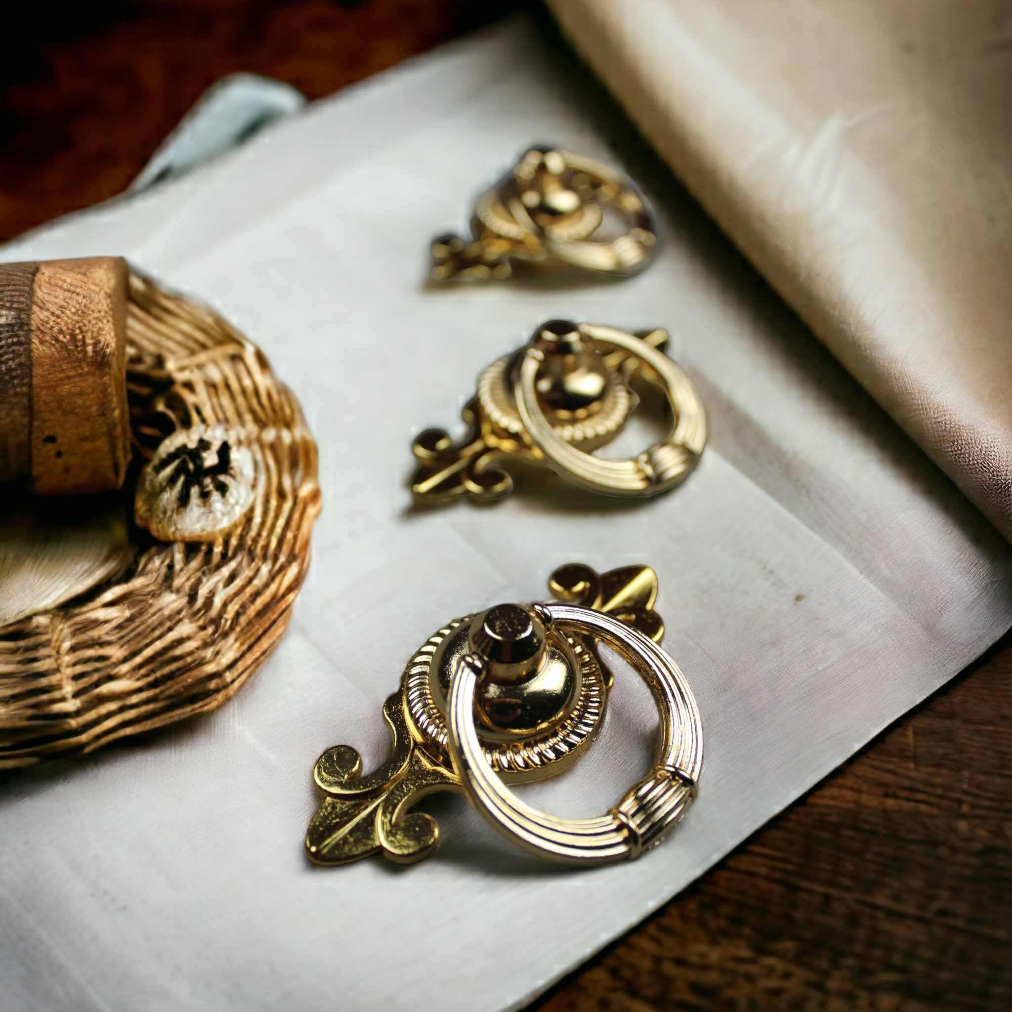 Yaprak Tasarım Gold Halka Sarkaç Kulpu 